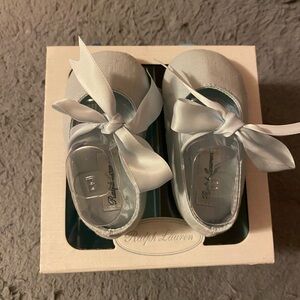 Ralph Lauren baby blue shoe size 3(6months-9months)